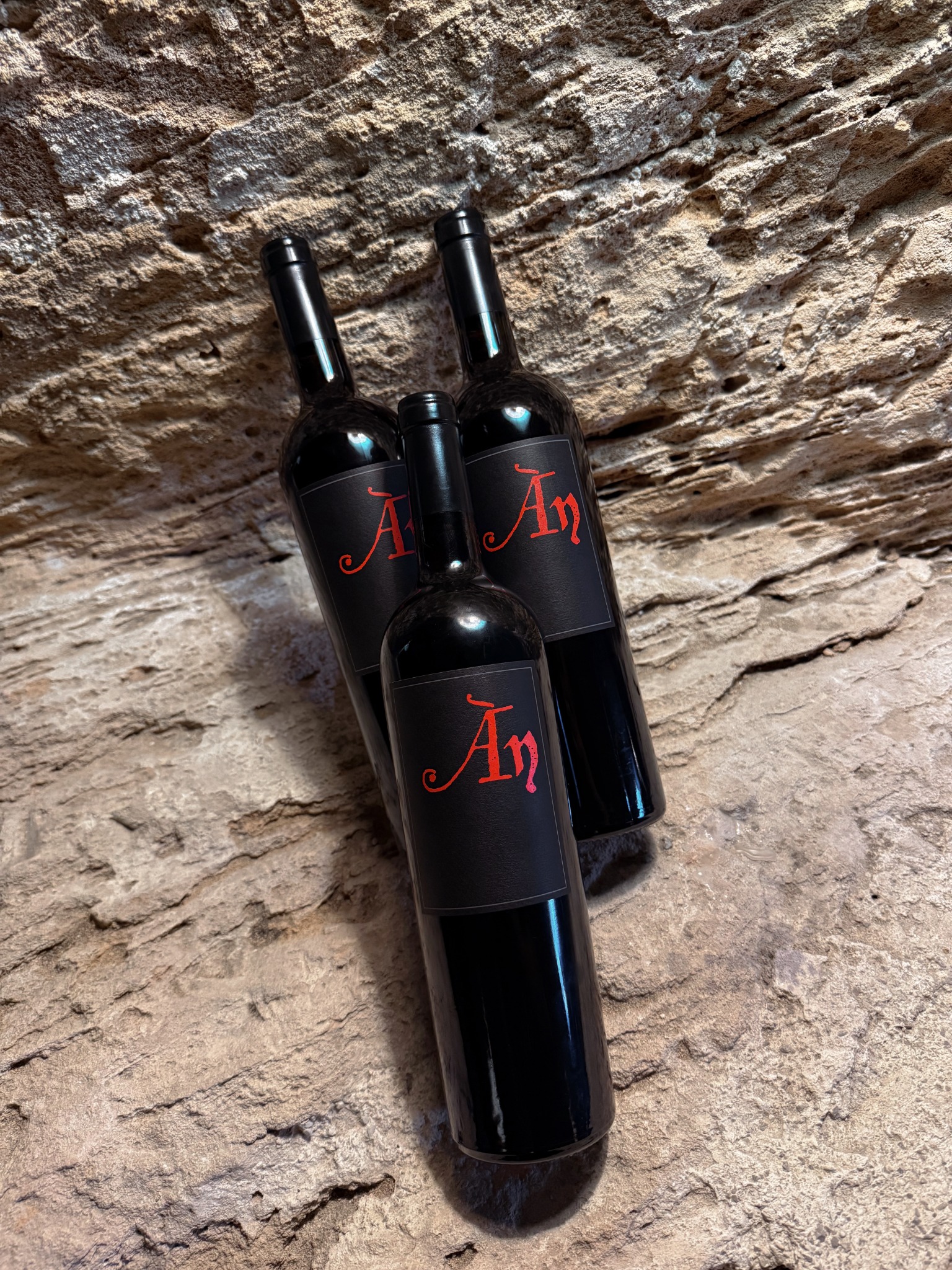Las tres botellas de la vertical de AN 2021, 2022 y 2023